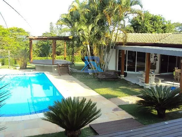Casa com 3200m² 5 quartos e 6 banheiros, à venda, no bairro Morada das Fontes em Itatiba