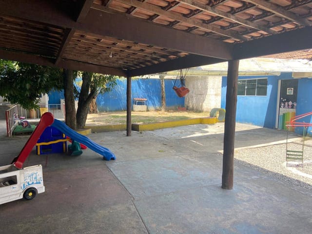 Casa à venda ou para alugar, no bairro Parque Califórnia em Campos dos Goytacazes