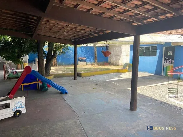 Casa à venda ou para alugar, no bairro Parque Califórnia em Campos dos Goytacazes