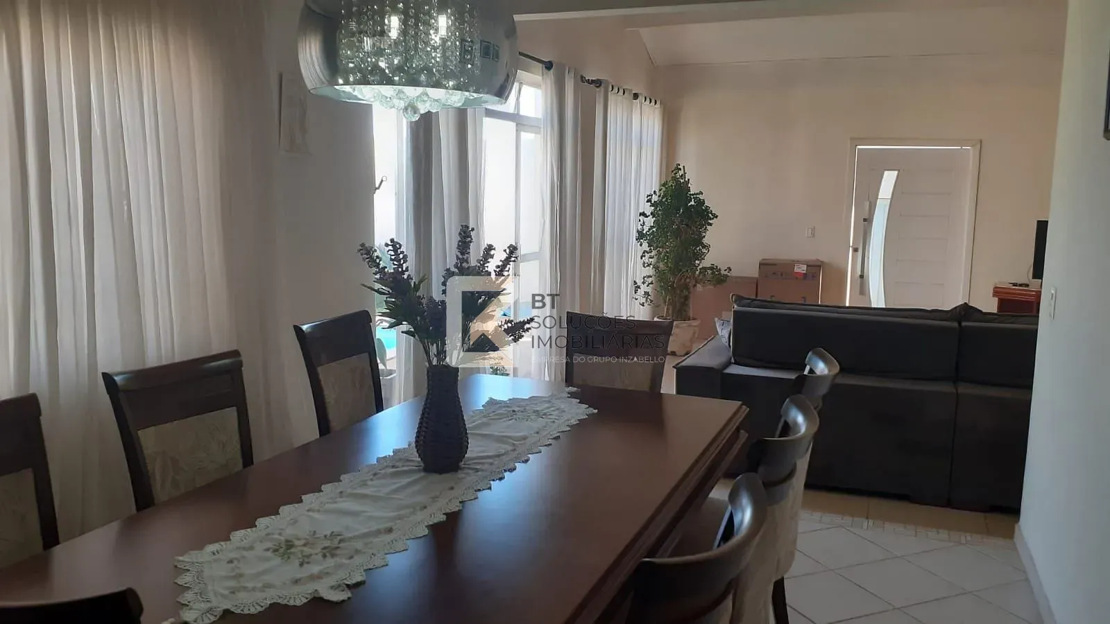Casa, 3 quartos, 256 m² - Foto 2