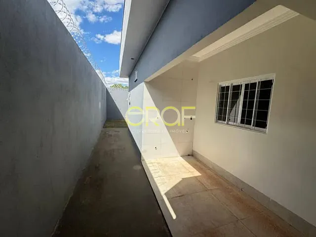 Casa 3 quartos e 2 banheiros, à venda, no bairro Parque da Colina II em Formosa