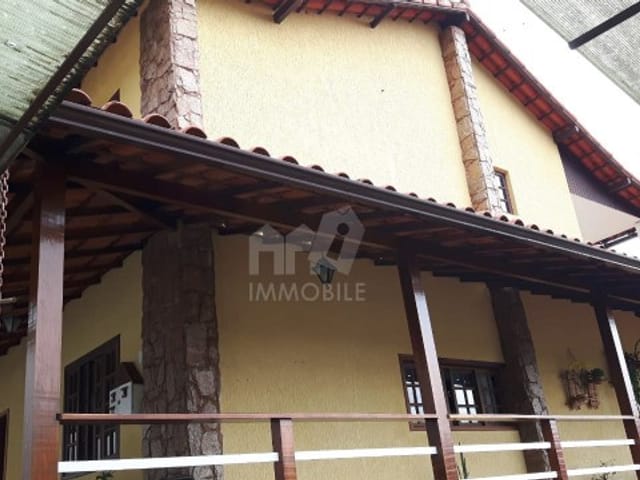 Casa com 400m², à venda, no bairro Quitandinha em Petrópolis