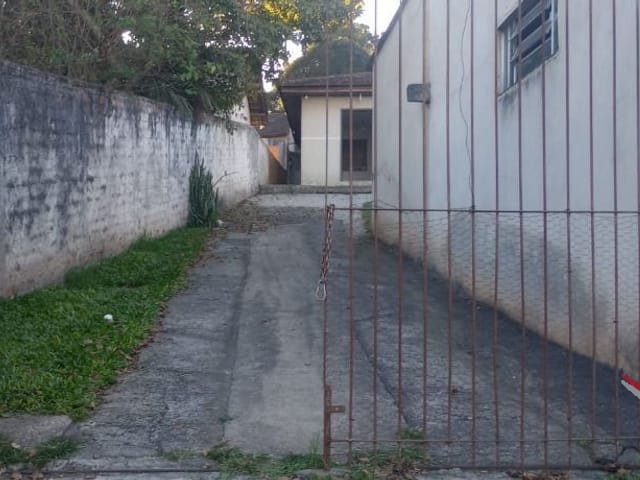 Casa 3 quartos e 1 banheiro, para alugar, no bairro São Gabriel em Colombo