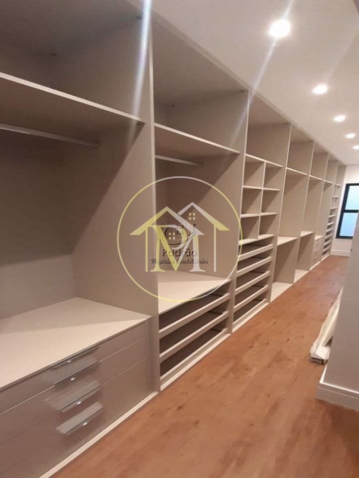 Casa à venda com 4 quartos, 500m² - Foto 15