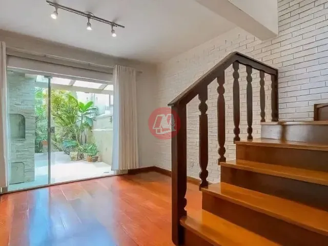 Casa com 220m² 3 quartos e 2 banheiros, à venda, no bairro Rio Branco em Porto Alegre