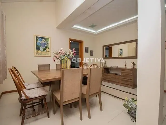 Casa com 250m² 3 quartos e 3 banheiros, à venda, no bairro Ideal em Novo Hamburgo