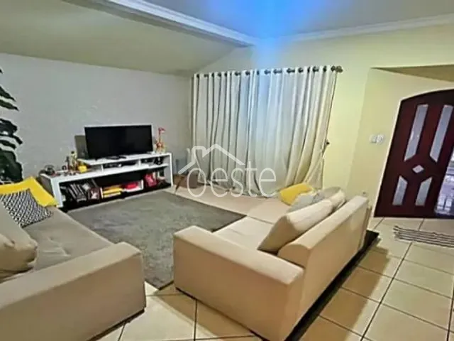 Casa com 250m² 2 quartos e 2 banheiros, à venda, no bairro Vila Mac Knight em Santa Bárbara D'Oeste