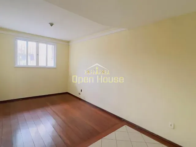 Casa com 91m² 3 quartos e 3 banheiros, à venda, no bairro Jardim Amália em Volta Redonda
