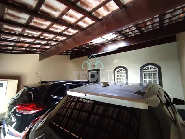 Casa com 150m² 2 quartos e 2 banheiros, à venda, no bairro Jardim Gurilândia em Taubaté