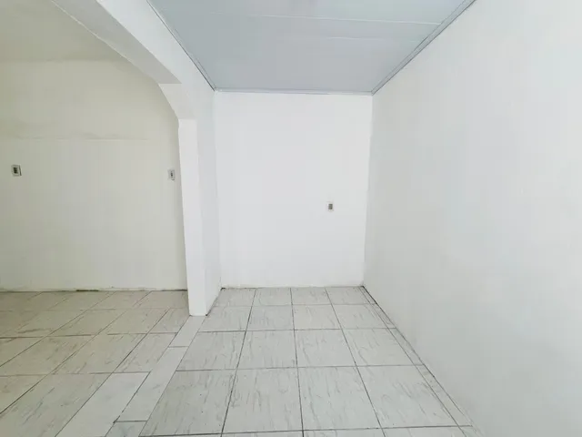 Casa com 140m² 2 quartos e 2 banheiros, à venda, no bairro Areal em Pelotas