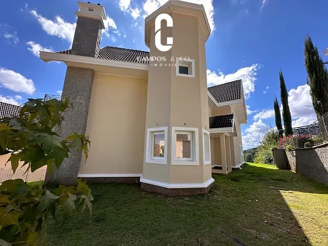 Casa com 1020m² 4 quartos e 4 banheiros, à venda ou para alugar, no bairro Manancial em Campos do Jordão