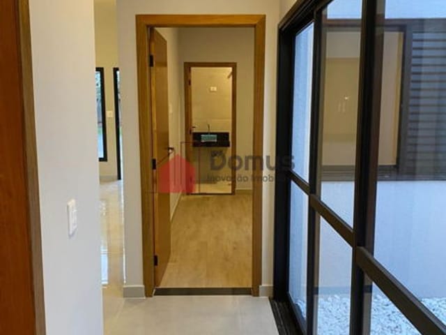 Casa com 190m², à venda, no bairro Vila Prado em Pindamonhangaba