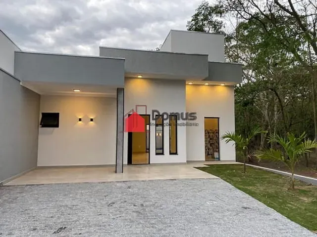 Casa com 190m², à venda, no bairro Vila Prado em Pindamonhangaba