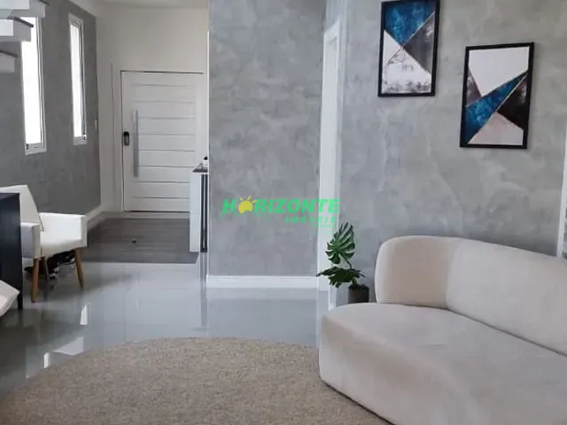 Casa com 298m² 3 quartos e 4 banheiros, à venda, no bairro Urbanova em São José dos Campos