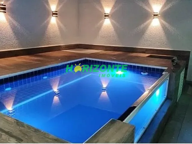 Casa com 298m² 3 quartos e 4 banheiros, à venda, no bairro Urbanova em São José dos Campos