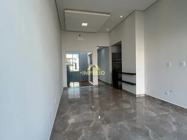 Casa com 180m² 3 quartos e 2 banheiros, à venda, no bairro Jardim Guarujá em Salto