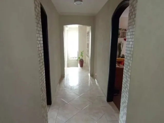 Casa com 960m² 8 quartos e 5 banheiros, à venda, no bairro Abranches em Curitiba
