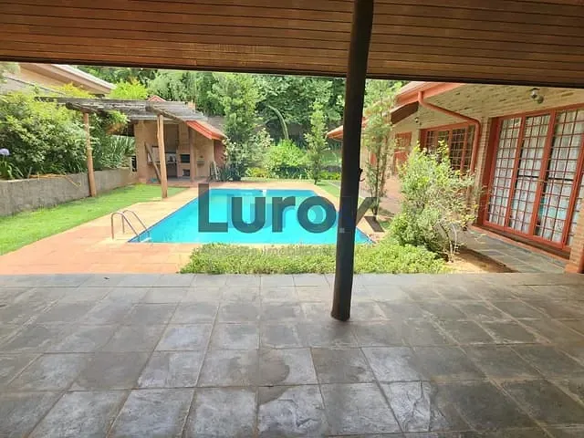 Casa com 1200m² 4 quartos e 2 banheiros, à venda ou para alugar, no bairro Joapiranga em Valinhos