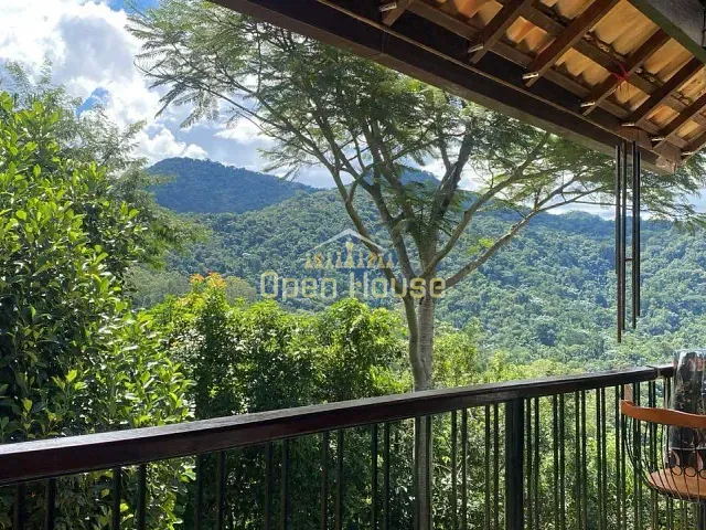 Casa com 108m² 2 quartos e 2 banheiros, à venda, no bairro Fazendinha (Penedo) em Itatiaia