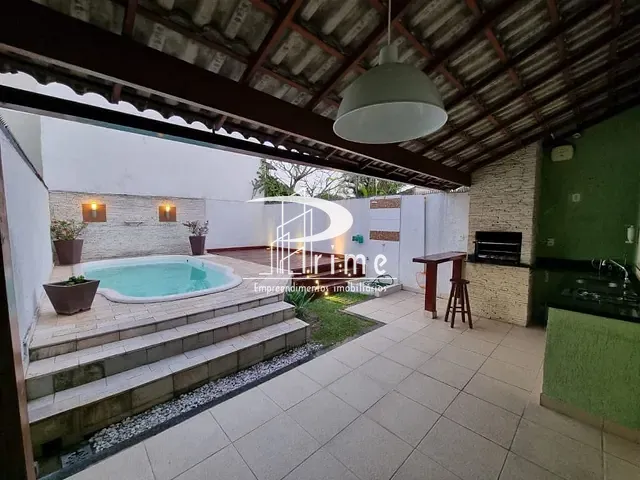 Casa com 180m² 3 quartos e 3 banheiros, à venda, no bairro Piratininga em Niterói