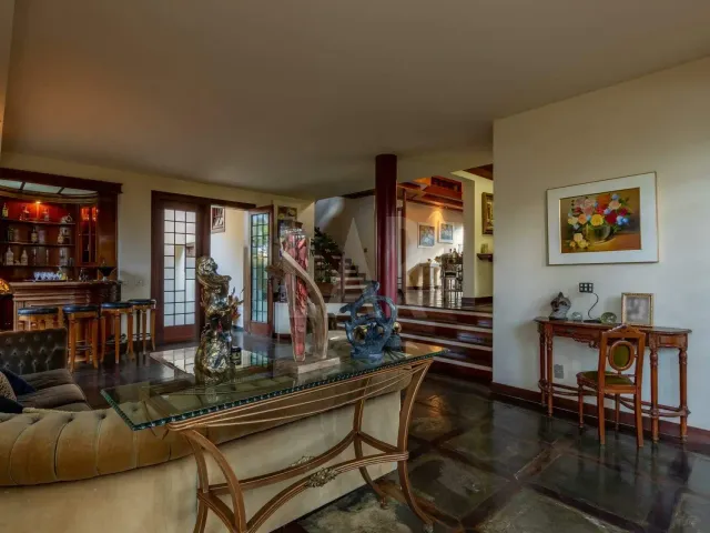 Casa com 1305m² 4 quartos e 6 banheiros, à venda, no bairro Bandeirantes (Pampulha) em Belo Horizonte