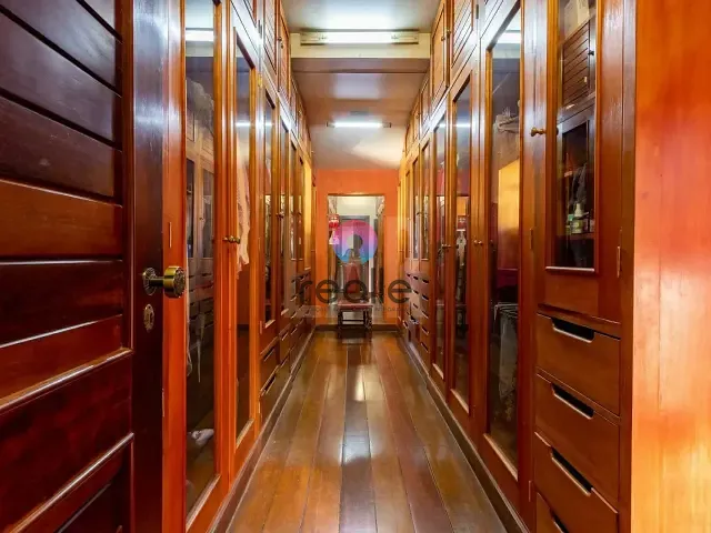 Casa com 1305m² 4 quartos e 6 banheiros, à venda, no bairro Bandeirantes (Pampulha) em Belo Horizonte