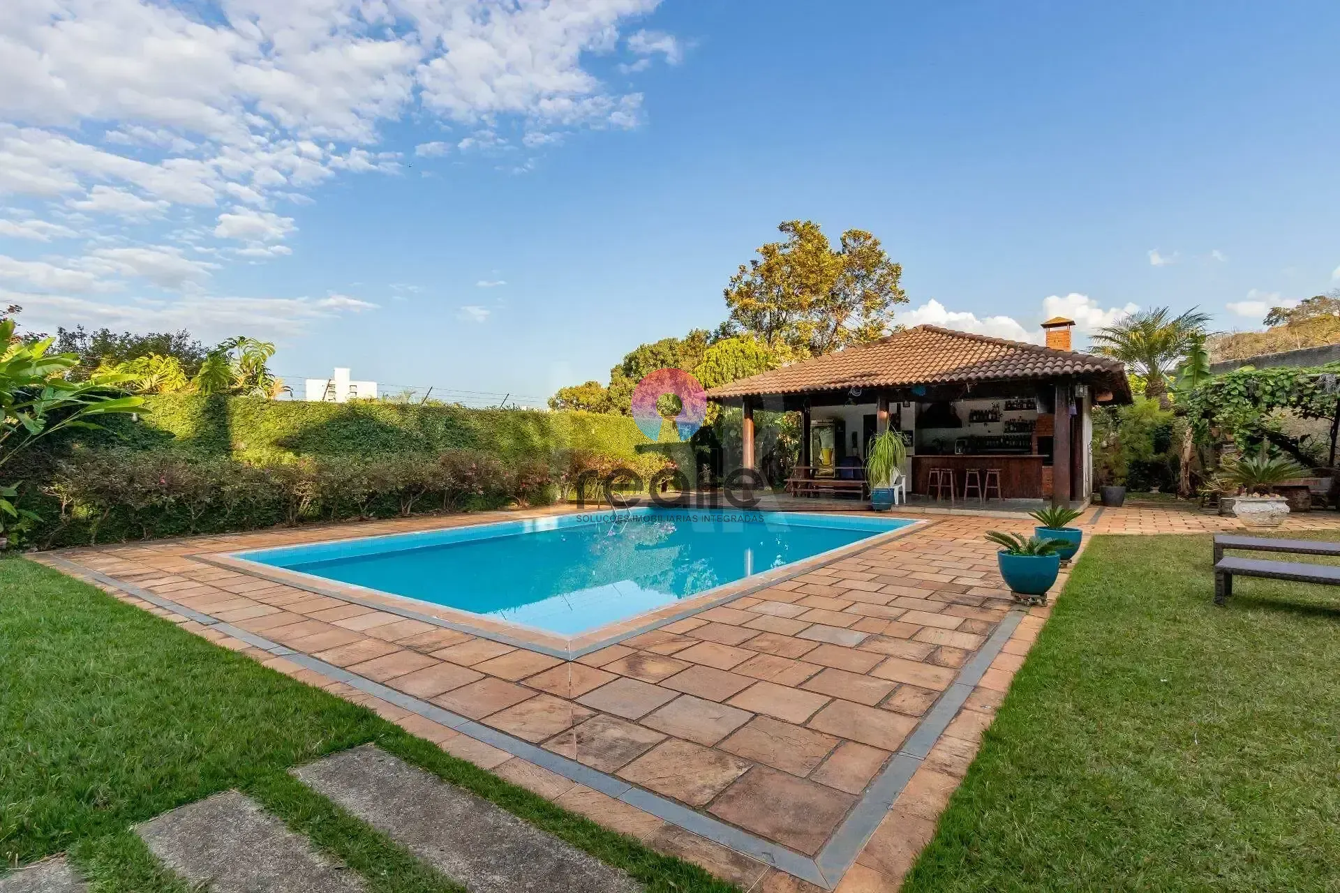 Casa, 4 quartos, 640 m² - Foto 1
