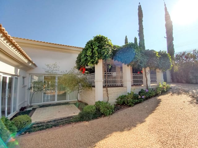 Casa com 2000m², à venda, no bairro Jardim Recanto do Bosque em São João da Boa Vista