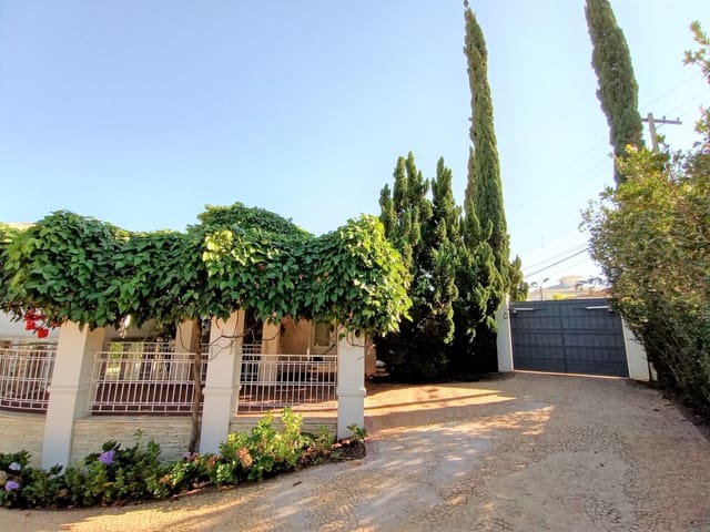 Casa com 2000m², à venda, no bairro Jardim Recanto do Bosque em São João da Boa Vista