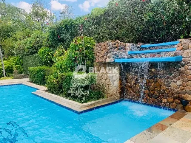 Casa com 2300m² 8 quartos e 6 banheiros, à venda ou para alugar, no bairro Residencial São José em Itu
