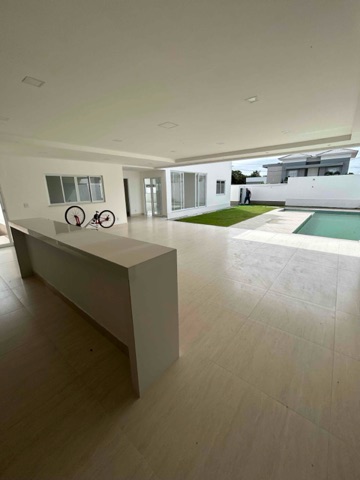 Casa com 600m² 4 quartos e 5 banheiros, à venda, no bairro Parque Rodoviário em Campos dos Goytacazes