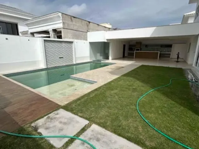 Casa com 600m² 4 quartos e 5 banheiros, à venda, no bairro Parque Rodoviário em Campos dos Goytacazes