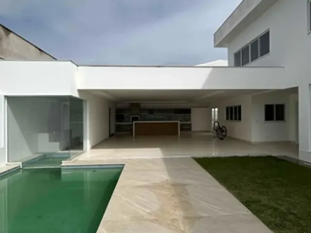 Casa com 600m² 4 quartos e 5 banheiros, à venda, no bairro Parque Rodoviário em Campos dos Goytacazes