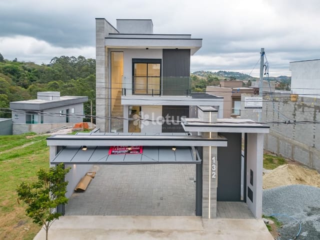 Foto do Casa - LINDA CASA À VENDA! | Lotus Soluções Imobiliárias