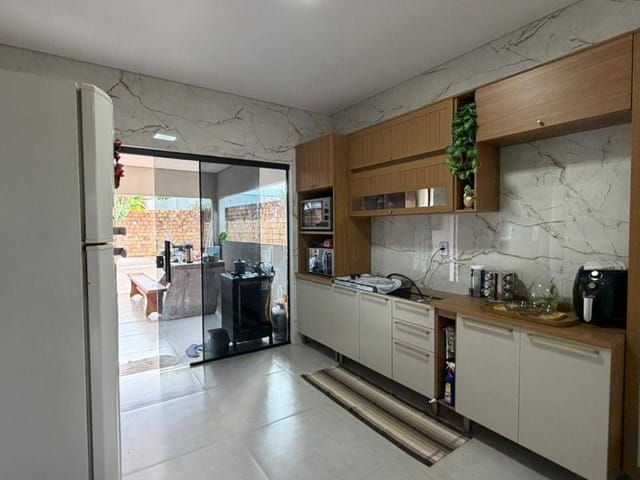 Casa com 300m² 2 quartos e 1 banheiro, à venda, no bairro Residencial Jardim Araguaia em Sinop
