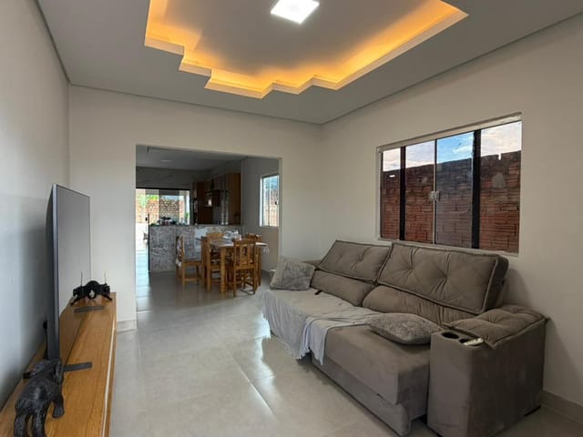 Casa com 300m² 2 quartos e 1 banheiro, à venda, no bairro Residencial Jardim Araguaia em Sinop