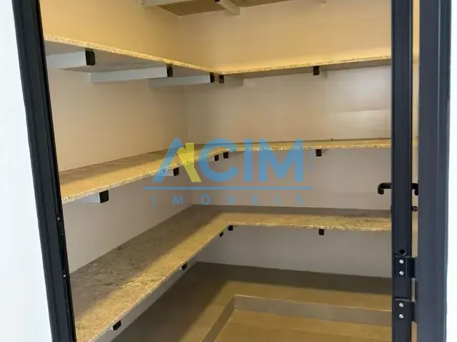 Casa com 510m² 3 quartos e 5 banheiros, à venda, no bairro Chácara São José em Jaguariúna