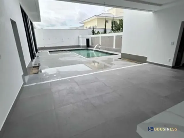 Casa com 600m² 4 quartos e 5 banheiros, à venda, no bairro Parque Rodoviário em Campos dos Goytacazes