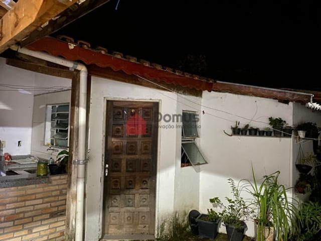 Casa com 250m², à venda, no bairro Moreira César em Pindamonhangaba