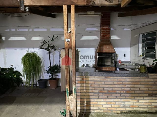 Casa com 250m², à venda, no bairro Moreira César em Pindamonhangaba