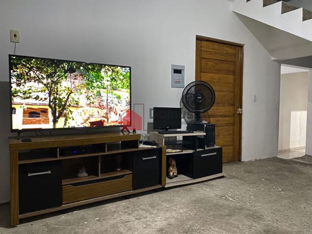 Casa com 250m², à venda, no bairro Moreira César em Pindamonhangaba