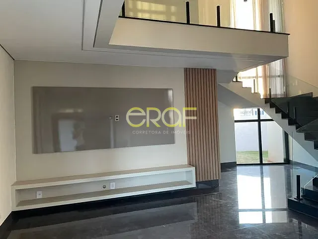 Casa com 736m² 4 quartos e 5 banheiros, à venda, no bairro Parque das Laranjeiras em Formosa