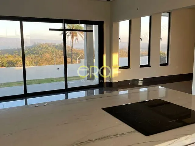 Casa com 736m² 4 quartos e 5 banheiros, à venda, no bairro Parque das Laranjeiras em Formosa