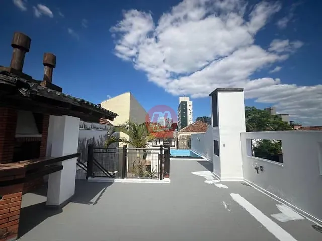 Casa com 253m² 3 quartos e 4 banheiros, à venda, no bairro Rio Branco em Porto Alegre