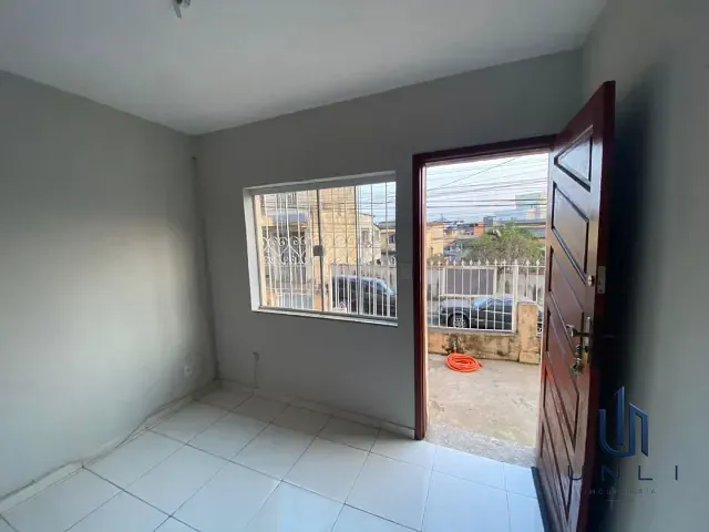 Casa 6 quartos e 3 banheiros, à venda, no bairro Bom Jesus em Volta Redonda