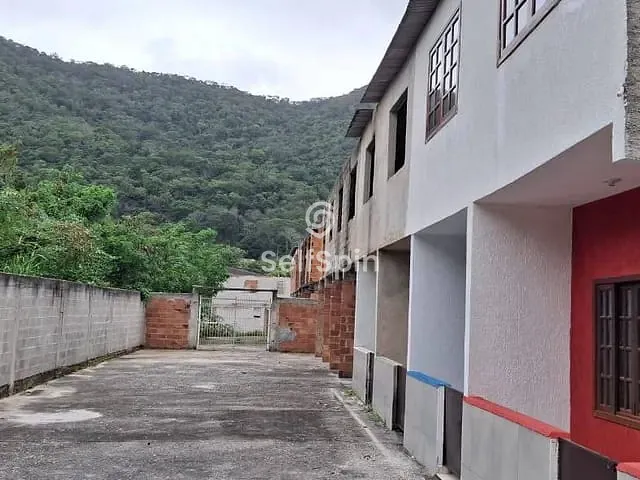 Casa 1 quarto e 1 banheiro, para alugar, no bairro Engenho do Mato em Niterói