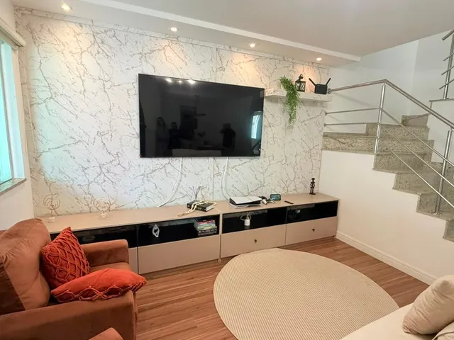 Casa com 200m² 5 quartos e 4 banheiros, à venda, no bairro Granja dos Cavaleiros em Macaé