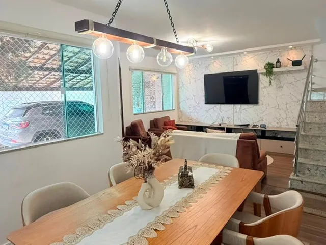 Casa com 200m² 5 quartos e 4 banheiros, à venda, no bairro Granja dos Cavaleiros em Macaé