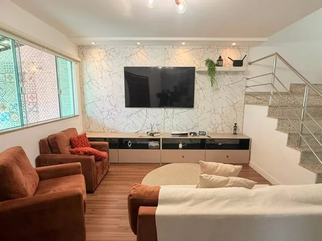 Casa com 200m² 5 quartos e 4 banheiros, à venda, no bairro Granja dos Cavaleiros em Macaé