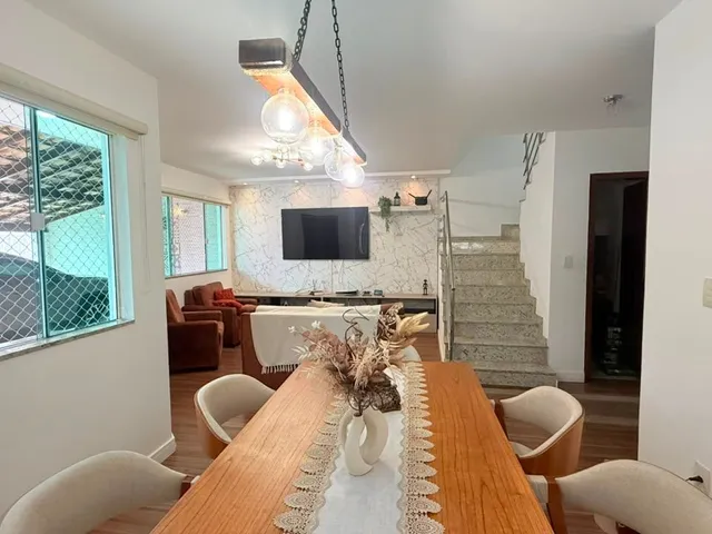 Casa com 200m² 5 quartos e 4 banheiros, à venda, no bairro Granja dos Cavaleiros em Macaé